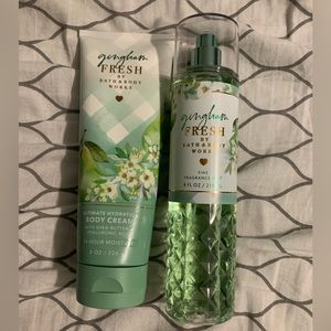 Brand new bath and body works gingham  fresh two piece set